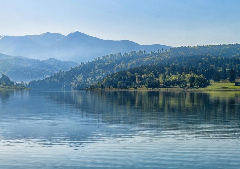 county-home-place-lake